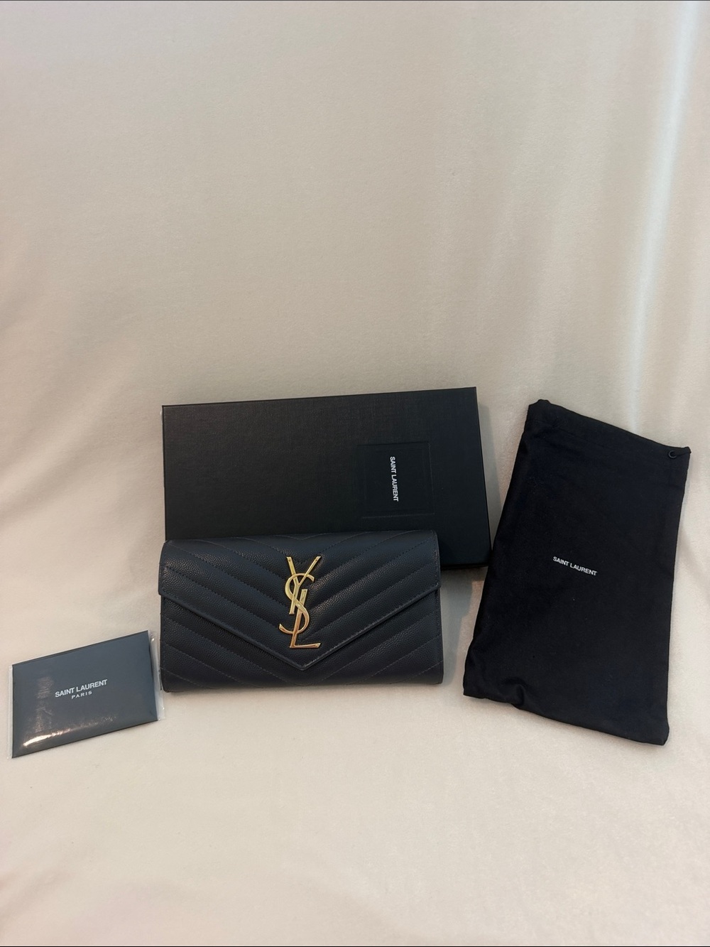 YSL Wallet - Picture 2 of 9